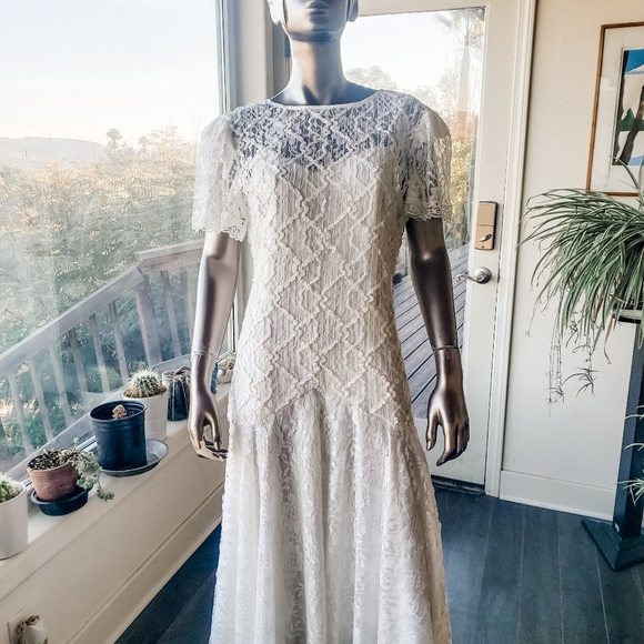 Shuet Young for HW Collections Dress - Picture 2 of 16